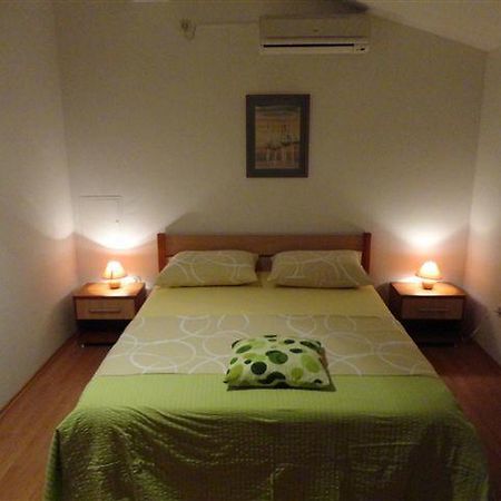 Apartments Sljuka Pirovac Εξωτερικό φωτογραφία