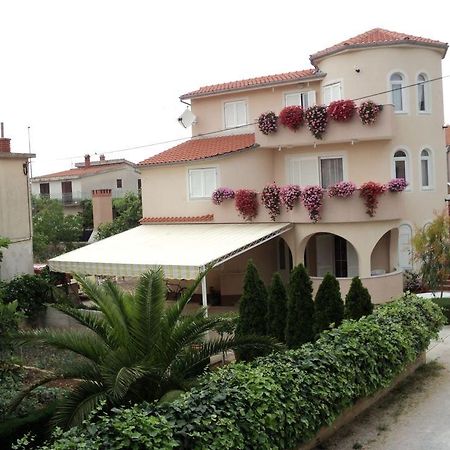 Apartments Sljuka Pirovac Εξωτερικό φωτογραφία